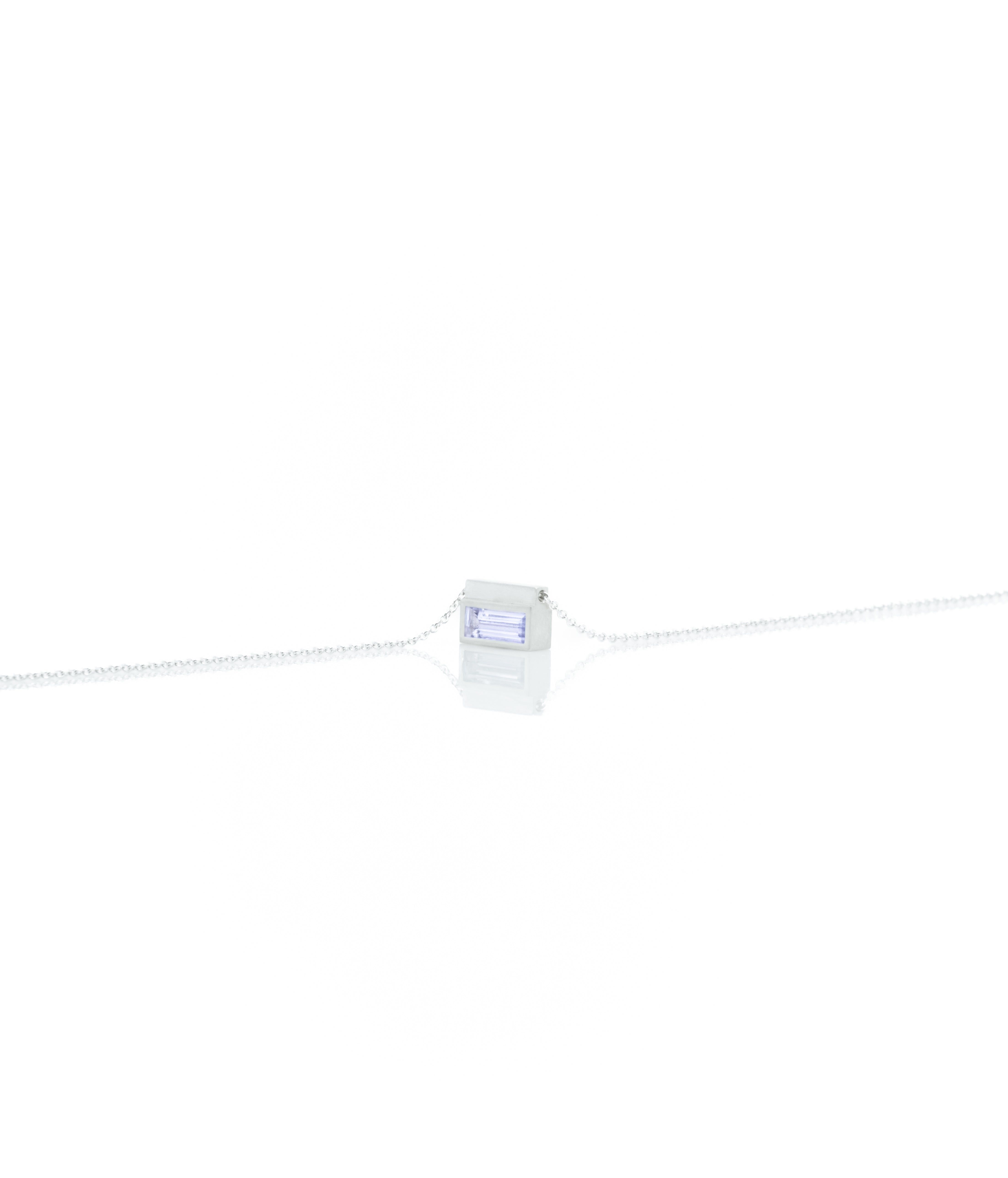 BOX KETTE SILBER LILA