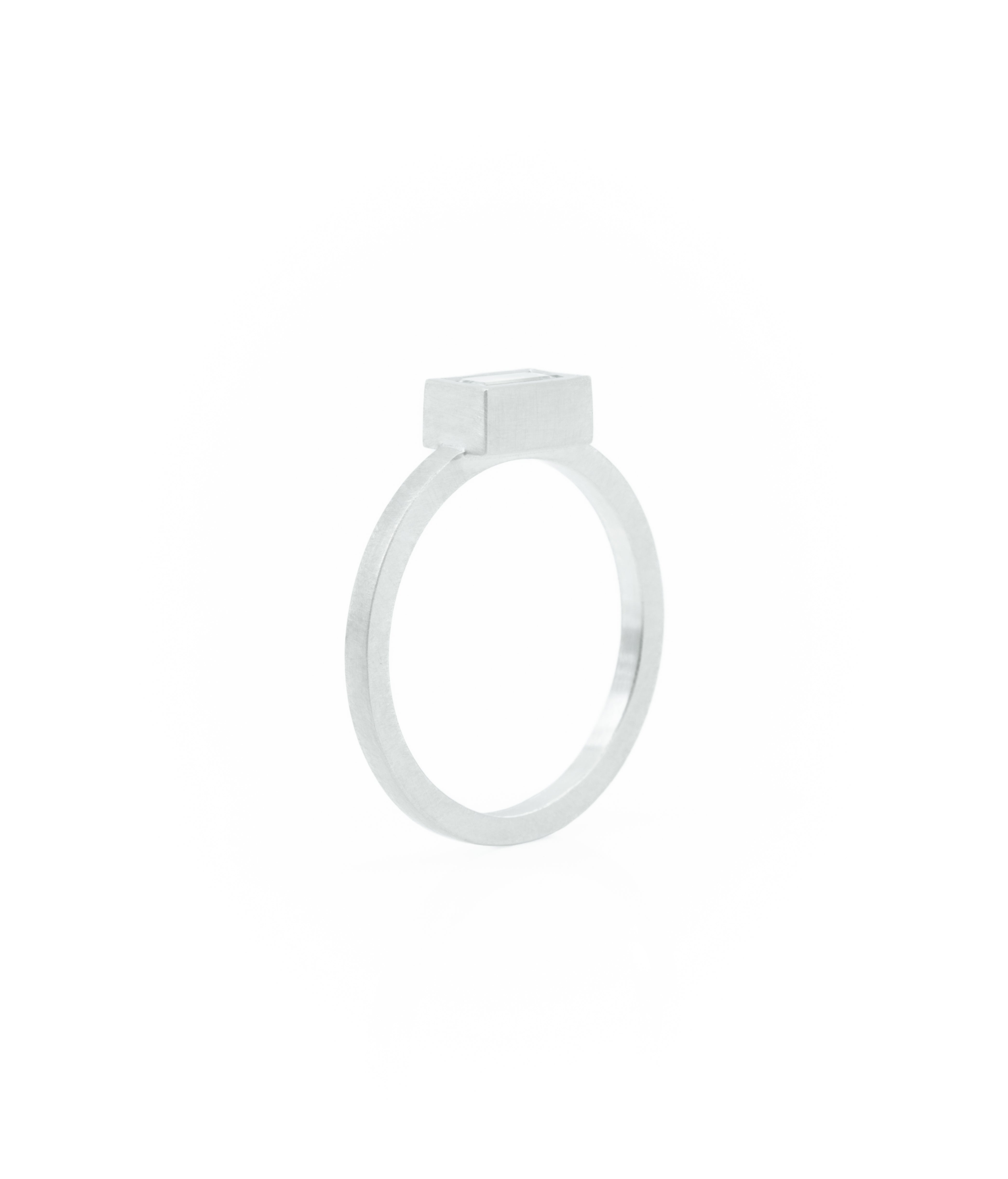 BOX RING SILBER WEIß